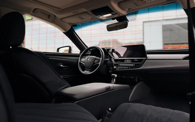 Lexus Es 250 - image 3