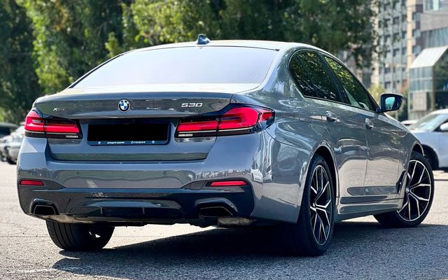 BMW 530I XDRIVE - image 4