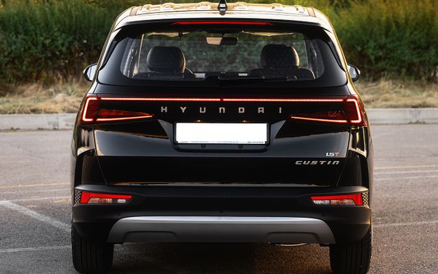 Hyundai Custin - image 4