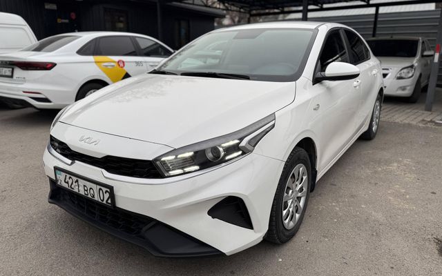 Kia Cerato - image 1