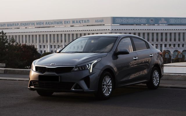 Kia Rio - image 1