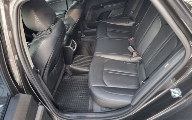 KIA K5 - image 4