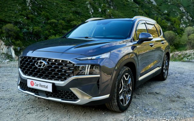 Hyundai Santa Fe - image 1