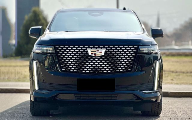 CADILLAC ESCALADE - image 3