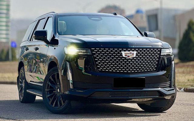 CADILLAC ESCALADE - image 4