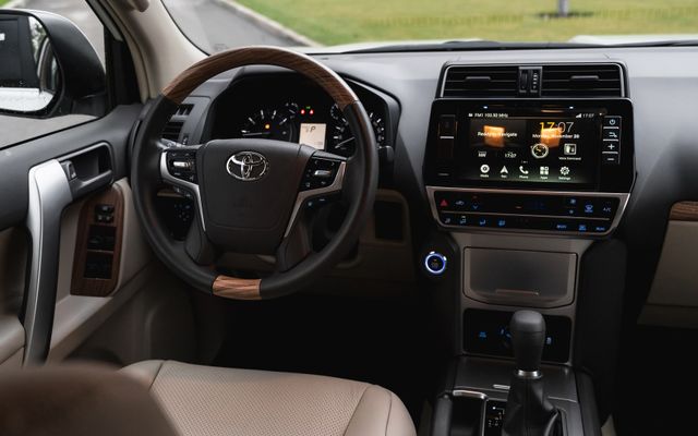 Toyota Land Cruiser Prado - image 4