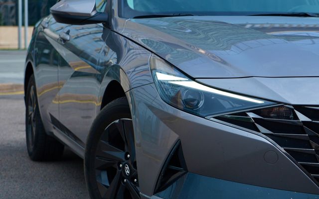 Hyundai Elantra - image 4