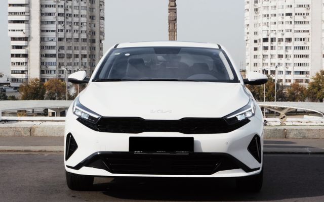 KIA K3 - image 2