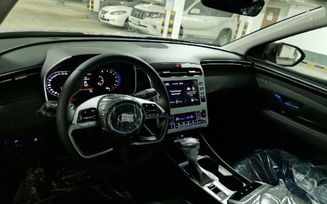 HYUNDAI TUCSON - image 3