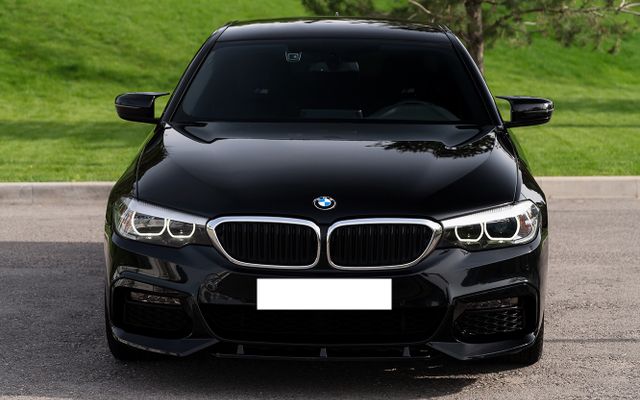 BMW 530i - image 2