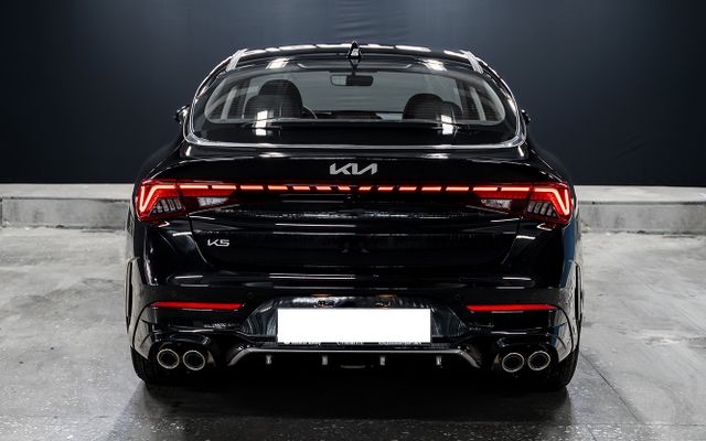 Kia K5 - image 4