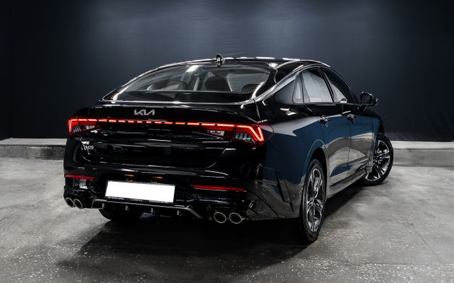 Kia K5 - image 3