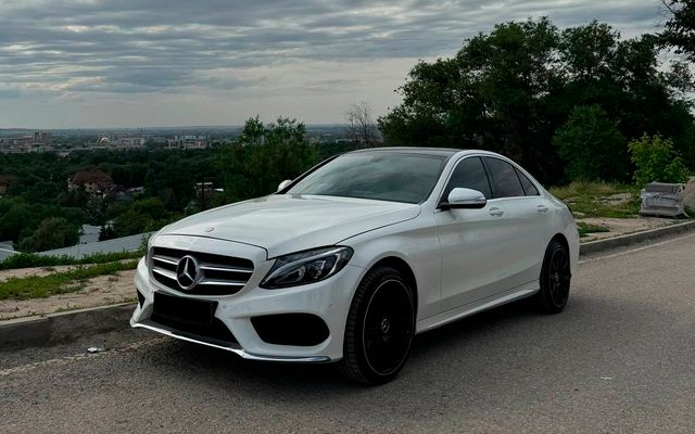 Mercedes-Benz C-class - image 1