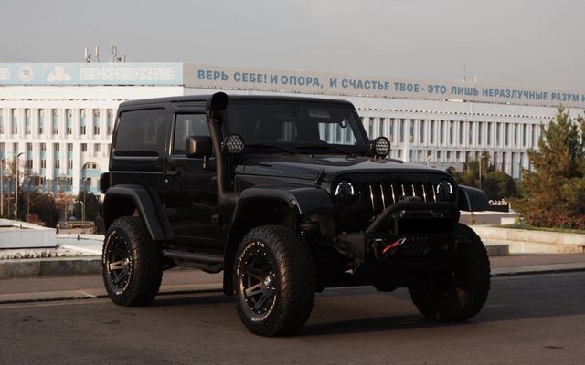 Jeep Wrangler - image 3
