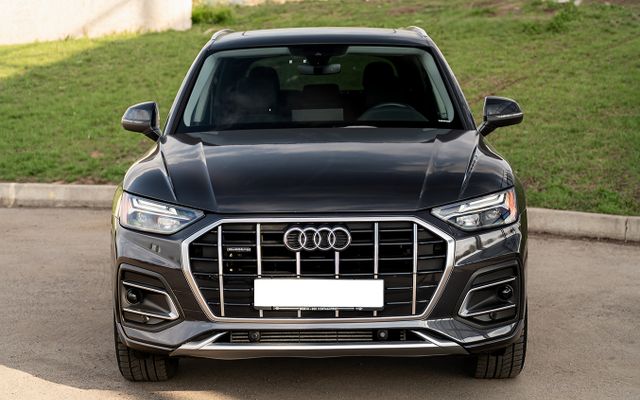 Audi Q5 - image 2