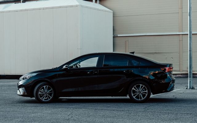 Kia K3 - image 2