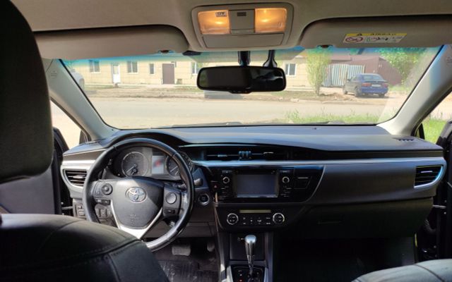 TOYOTA COROLLA - image 2