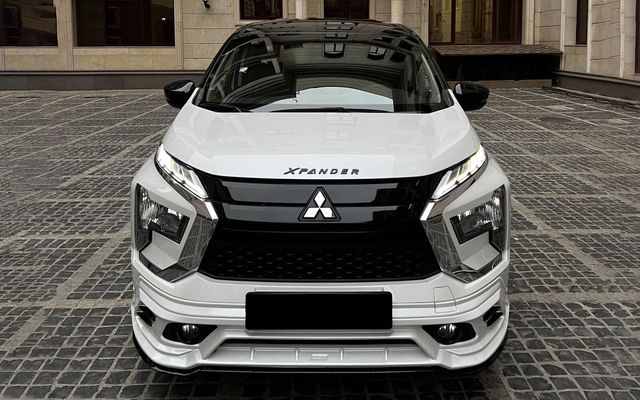 MITSUBISHI XPANDER - image 2