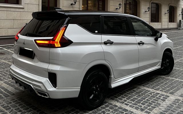 MITSUBISHI XPANDER - image 4