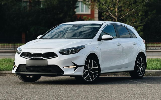Kia CEED - image 1