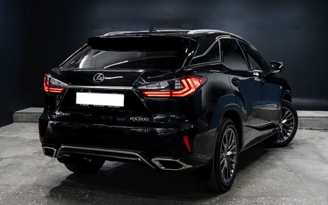 Lexus RX200t - image 3