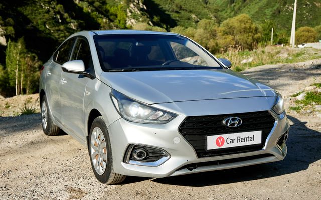 Hyundai Accent - image 4