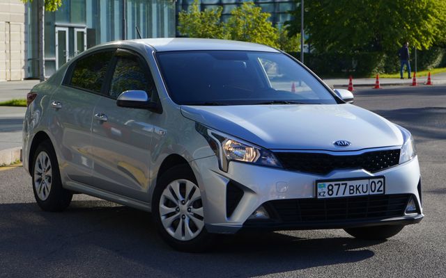 Kia Rio - image 3