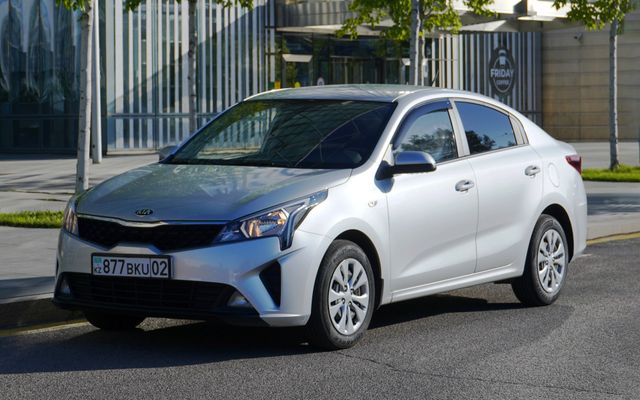 Kia Rio - image 1