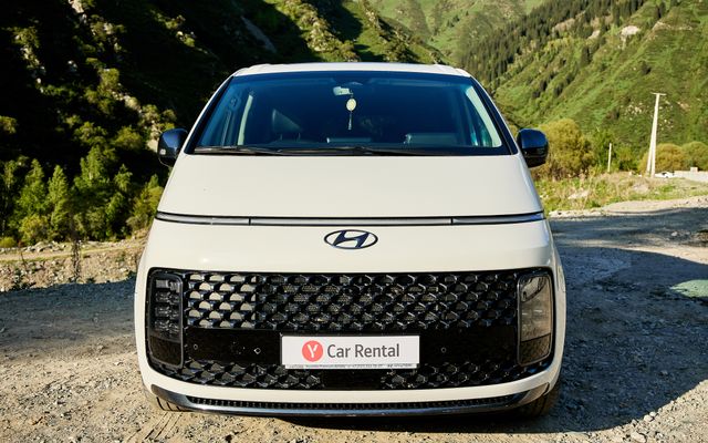 Hyundai Staria - image 3