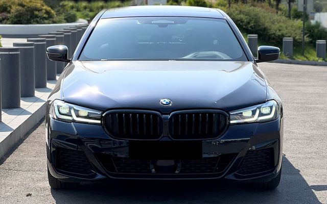 BMW 530I - image 2