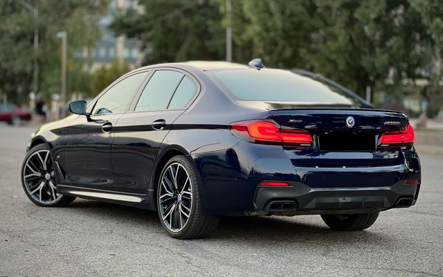 BMW 550I - image 4