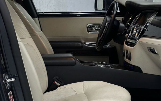 Rolls Royce Ghost - image 4