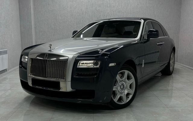 Rolls Royce Ghost - image 1