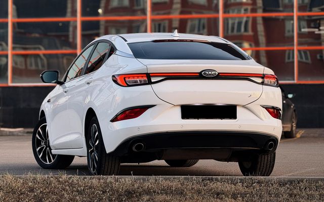 JAC J7 - image 3