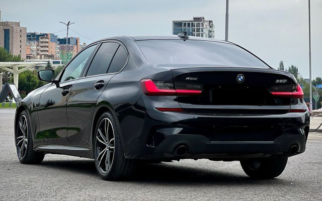 BMW 320I XDRIVE - image 3