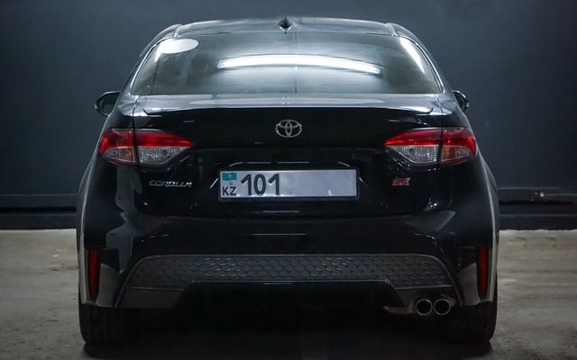 Toyota Corolla - image 4