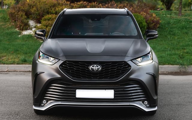 Toyota Highlander - image 2