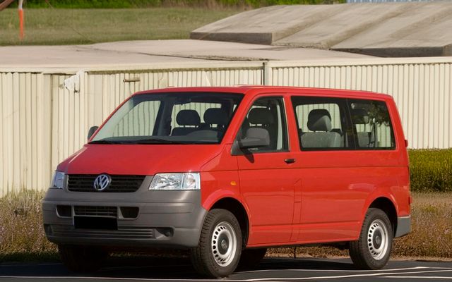 VOLKSWAGEN TRANSPORTER - image 1