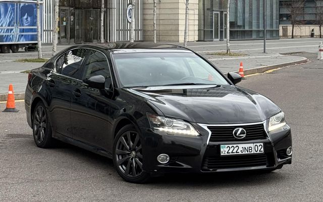 Lexus GS250 - image 2