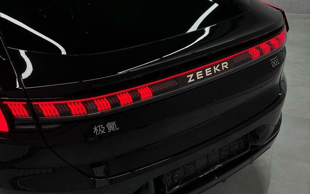 ZEEKR 001 - image 3