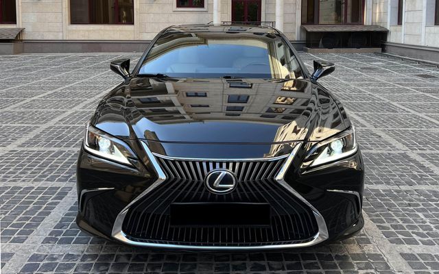 LEXUS ES 250 - image 2