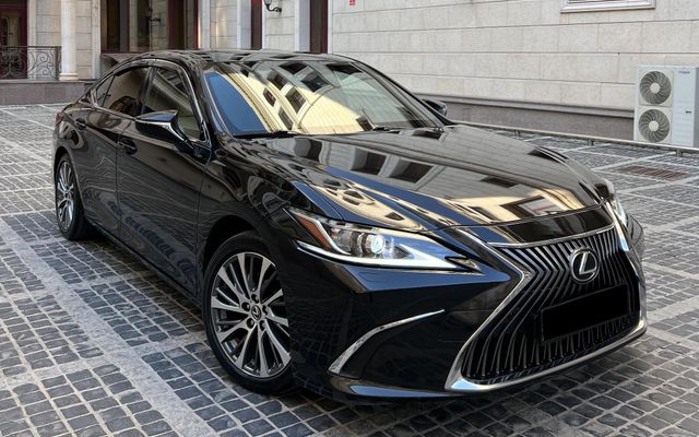 LEXUS ES 250 - image 3