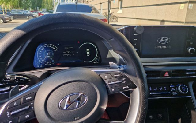 HYUNDAI SONATA - image 4