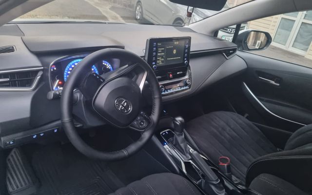 Toyota Corolla - image 3