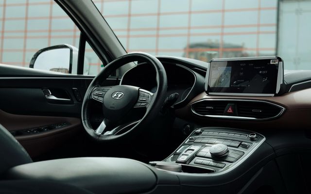 Hyundai Santa Fe - image 3