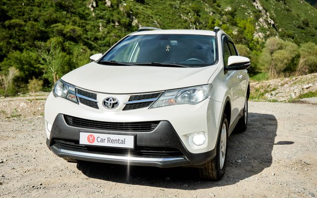 Toyota RAF4 - image 3