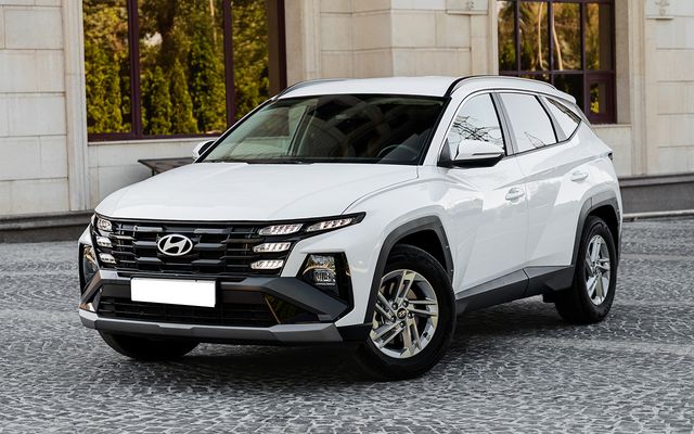 Hyundai Tucson - image 1