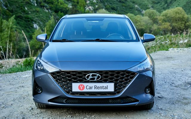 Hyundai Accent - image 3