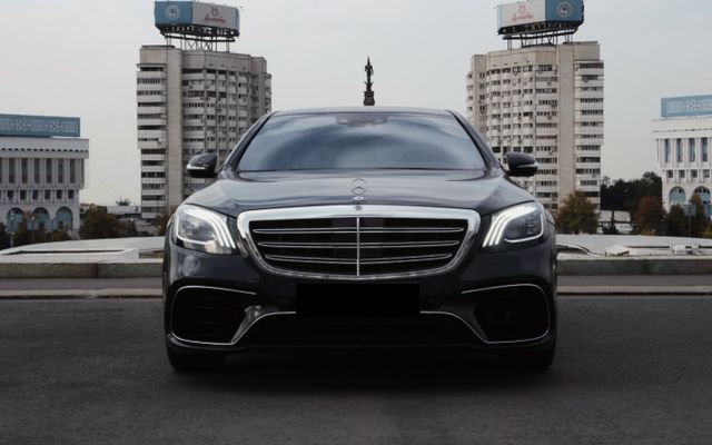 Mercedes Benz S400 - image 2