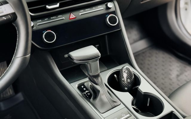 Hyundai Sonata - image 4